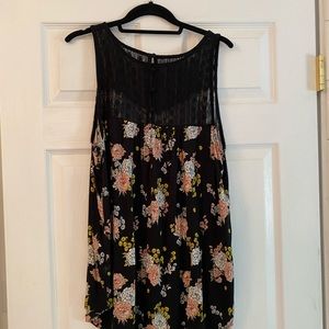 Torrid Black Short Sleeve Top, size 1